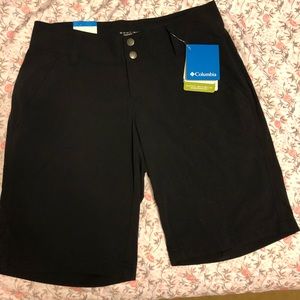 Columbia Arrowhead Trail long short size 2 NWT!